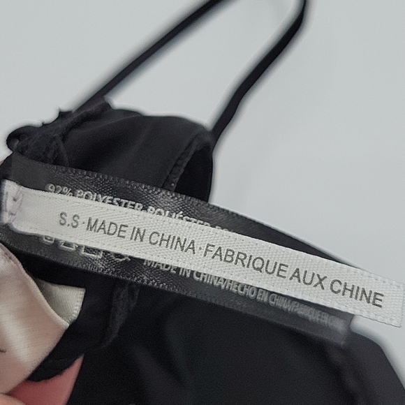 Urban outfitters  Butterfly Applique Out from Under Bra black S - Picture 9 of 12